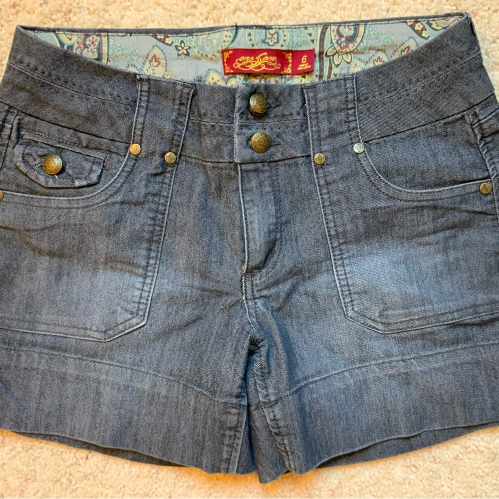 One 5 one shorts